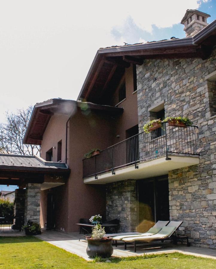 Herisson Aosta Bagian luar foto